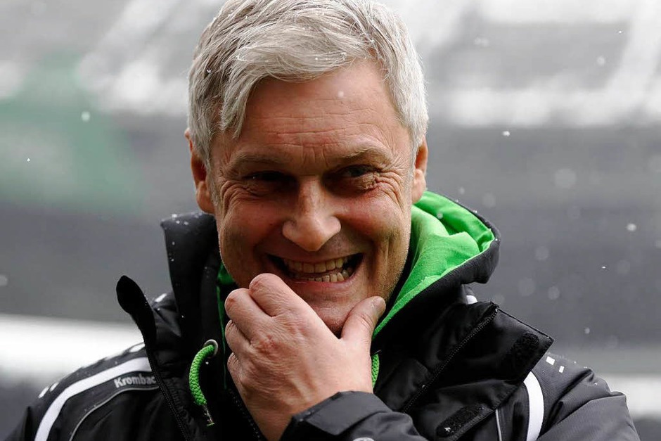 HANNOVER 96 (derzeit 32 Zähler) spielt am 17. April gegen Frankfurt. Das Hinspiel ärgerte Armin Veh: Die Eintracht verlor in Hannover mit 0:2. (Foto: AFP) HANNOVER 96 (derzeit 32 Zähler) spielt am 17. April gegen Frankfurt. Das Hinspiel ärgerte Armin Veh: Die Eintracht verlor in Hannover mit 0:2. (Foto: AFP)