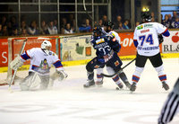 EHC Freiburg verliert 1:6 bei den Kassel Huskies EHC Freiburg verliert 1:6 bei den Kassel Huskies