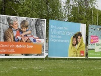 Lörrach wird großflächig mit Wahlwerbung tapeziert Lörrach wird großflächig mit Wahlwerbung tapeziert