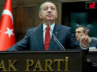 Wut nach Grubenunglück wächst – Erdogan-Berater tritt um sich Wut nach Grubenunglück wächst – Erdogan-Berater tritt um sich