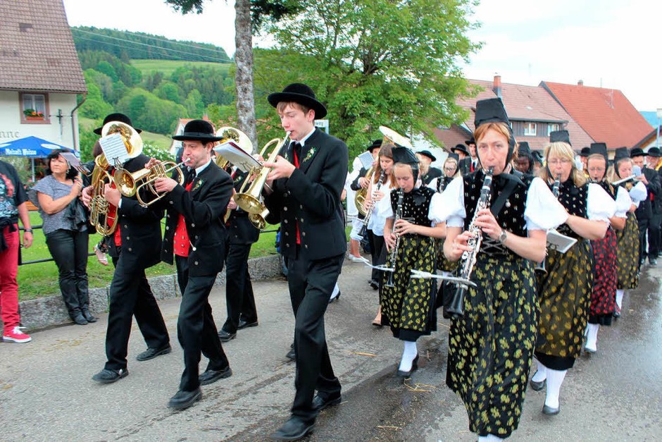 Die Veranstaltung des Bundes Heimat und Volksleben (BHV) fand bei der Trachtenkapelle Häg-Ehrsberg statt, die 115 Jahre alt wird. (Foto: Anja Bertsch) Die Veranstaltung des Bundes Heimat und Volksleben (BHV) fand bei der Trachtenkapelle Häg-Ehrsberg statt, die 115 Jahre alt wird. (Foto: Anja Bertsch)