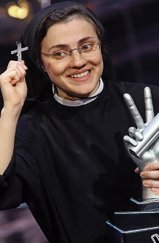 Sizilianische Nonne Cristina Scuccia gewinnt "The Voice of Italy"