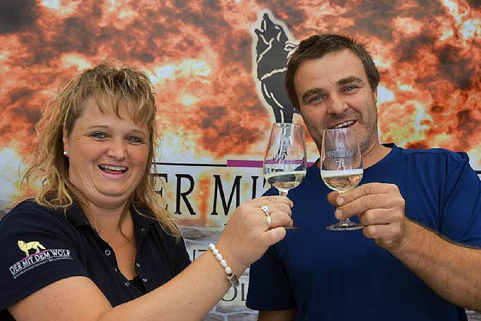 Beim 30. Wolfenweiler Weinfest der Gemeinde Schallstadt gab es guten Wein, gutgelaunte Festgäste und eine lustige Winzerolympiade. (Foto: Markus Donner) Beim 30. Wolfenweiler Weinfest der Gemeinde Schallstadt gab es guten Wein, gutgelaunte Festgäste und eine lustige Winzerolympiade. (Foto: Markus Donner)