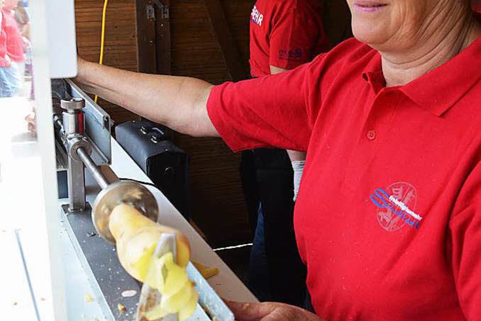 Beim 30. Wolfenweiler Weinfest der Gemeinde Schallstadt gab es guten Wein, gutgelaunte Festgäste und eine lustige Winzerolympiade. (Foto: Markus Donner) Beim 30. Wolfenweiler Weinfest der Gemeinde Schallstadt gab es guten Wein, gutgelaunte Festgäste und eine lustige Winzerolympiade. (Foto: Markus Donner)