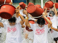 Betroffene begrüßen die Ice Bucket Challenge Betroffene begrüßen die Ice Bucket Challenge