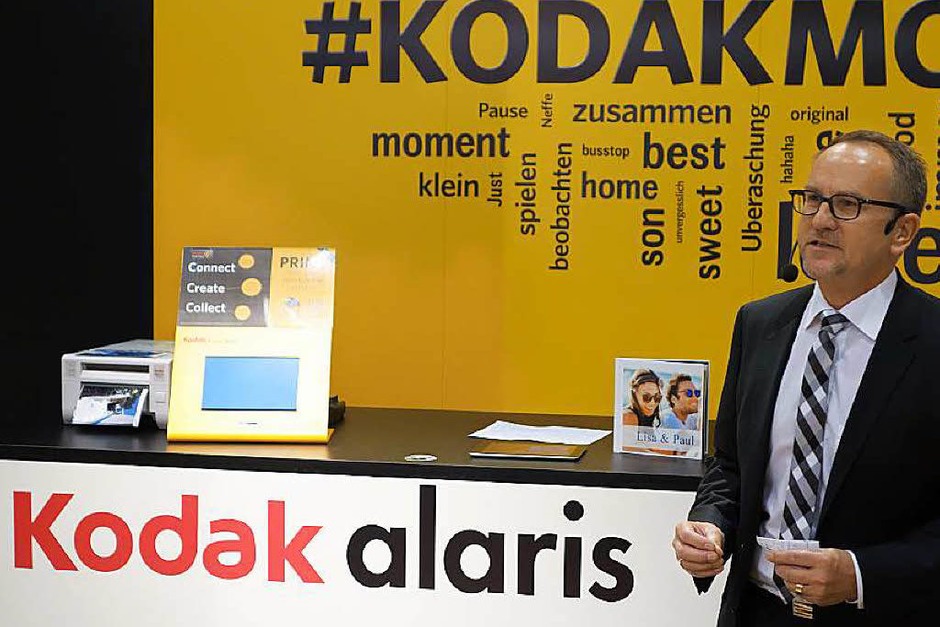 Ralf Gebershagen, ein deutscher CEO, soll’s richten: Kodak stellt sich nach der Pleite neu auf, u.a. mit einfachen Foto-Ausdruckstationen (Foto: Hans-Peter Müller) Ralf Gebershagen, ein deutscher CEO, soll’s richten: Kodak stellt sich nach der Pleite neu auf, u.a. mit einfachen Foto-Ausdruckstationen (Foto: Hans-Peter Müller)