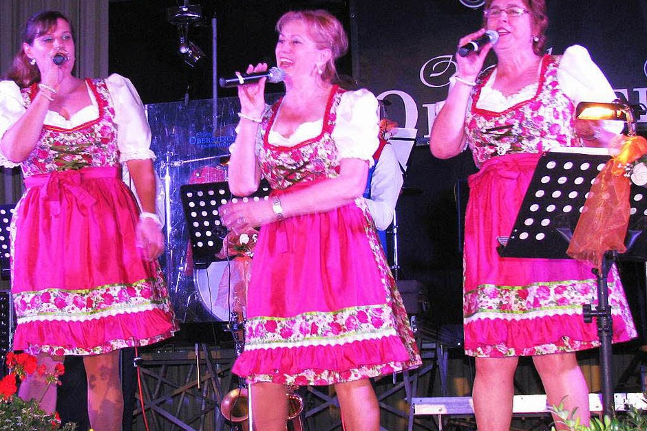 Beste Stimmung beim Konzert der Original Obersteiger zum 35. Bandjubiläum in Münstertal. (Foto: Manfred Lange) Beste Stimmung beim Konzert der Original Obersteiger zum 35. Bandjubiläum in Münstertal. (Foto: Manfred Lange)