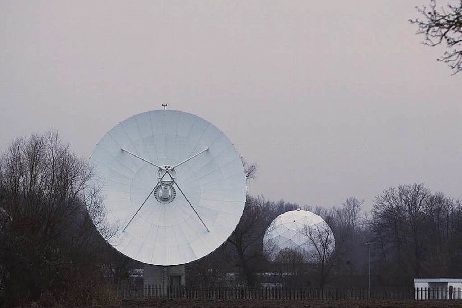 Der Bundesnachrichtendienst betreibt eine Antennenstation in Rheinhausen-Niederhausen. In Sichtweite des Europa-Parks und... (Foto: Patrik Müller) Der Bundesnachrichtendienst betreibt eine Antennenstation in Rheinhausen-Niederhausen. In Sichtweite des Europa-Parks und... (Foto: Patrik Müller)