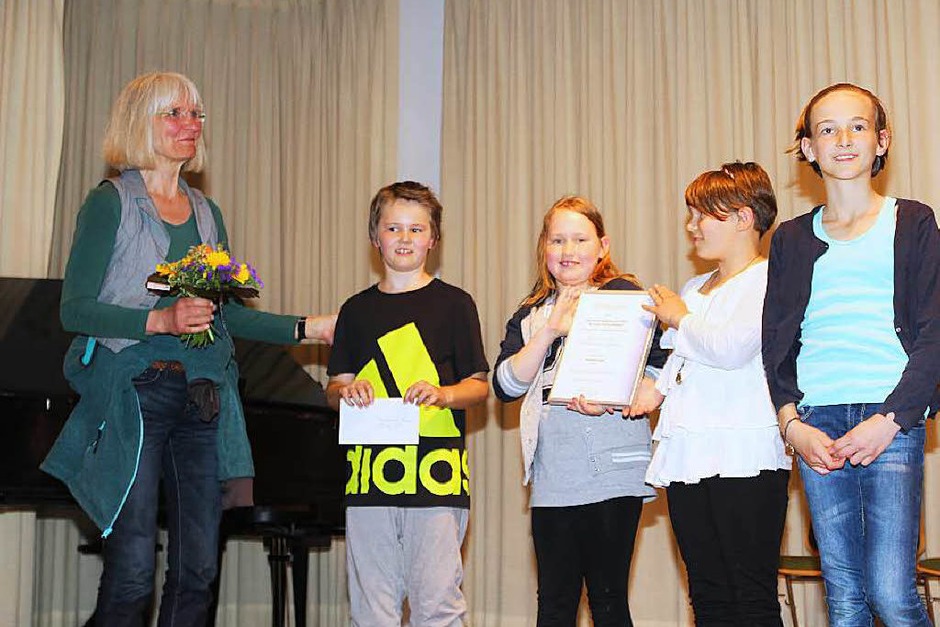 Grundschule Gresgen, Klasse 3-4, Anerkennungspreis (Foto: Anja Bertsch) Grundschule Gresgen, Klasse 3-4, Anerkennungspreis (Foto: Anja Bertsch)