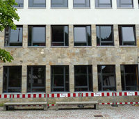 Nur die Fassade bereitet Probleme Nur die Fassade bereitet Probleme