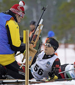Martin Fleig beweist beim Weltcup eine ruhige Hand am Schießstand Martin Fleig beweist beim Weltcup eine ruhige Hand am Schießstand