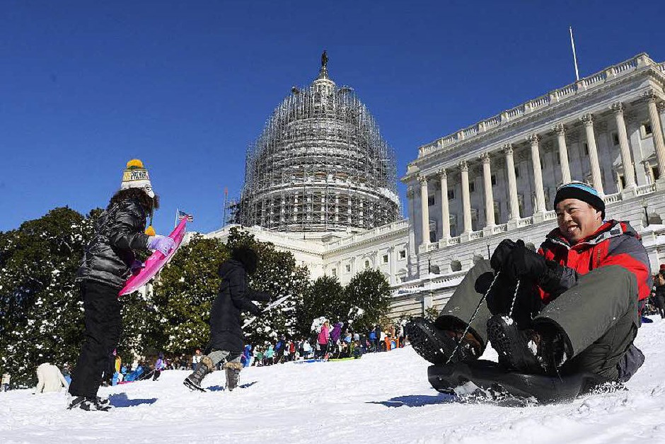 Schneemassen in New York und Washington. Die einen freute es, die anderen nervte es. (Foto: AFP) Schneemassen in New York und Washington. Die einen freute es, die anderen nervte es. (Foto: AFP)
