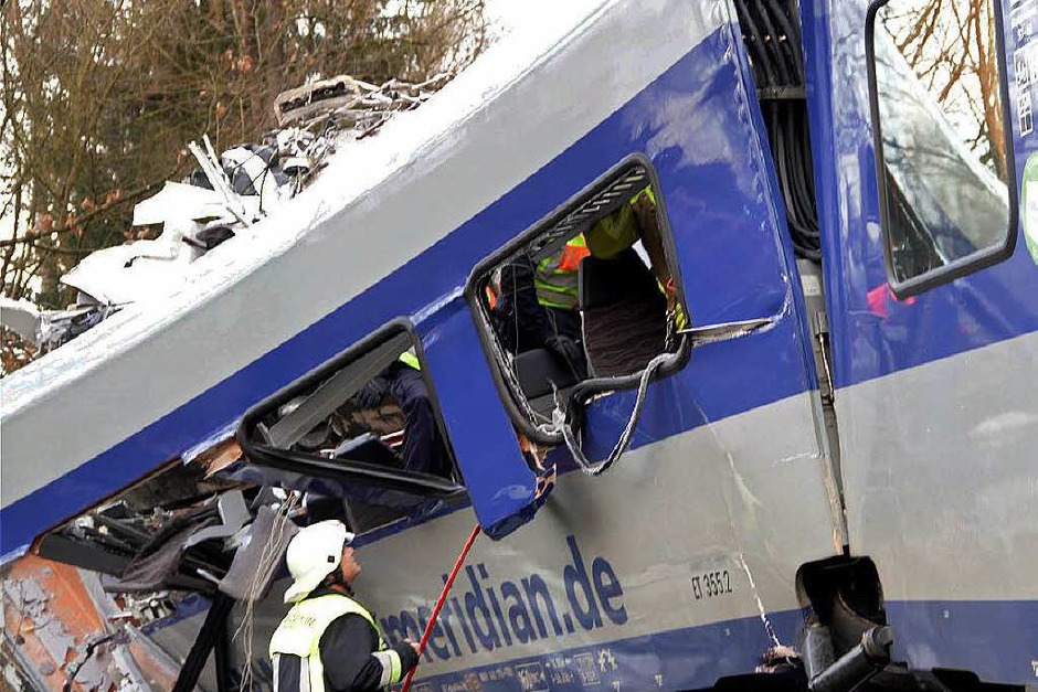 Zugdrama in Bayern (Foto: dpa) Zugdrama in Bayern (Foto: dpa)