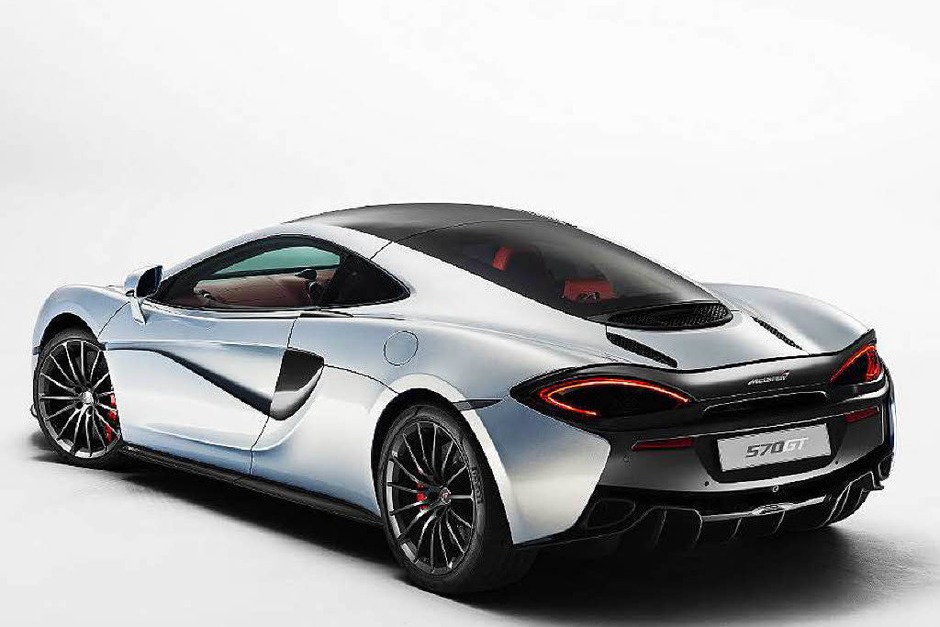 Der McLaren 570 GT hat als erster Sportwagen der Firma einen konventionellen Kofferraum. Verkauf ab Sommer für rund 200 000 Euro. (Foto: dpa-tmn) Der McLaren 570 GT hat als erster Sportwagen der Firma einen konventionellen Kofferraum. Verkauf ab Sommer für rund 200 000 Euro. (Foto: dpa-tmn)