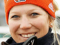 17-Jährige wird Meisterin im Riesenslalom 17-Jährige wird Meisterin im Riesenslalom