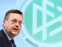 SC Freiburg: Fritz Keller stimmt gegen neuen DFB-Präsidenten Reinhard Grindel SC Freiburg: Fritz Keller stimmt gegen neuen DFB-Präsidenten Reinhard Grindel