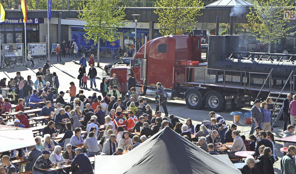 Extra-langes Shopping und amerikanisches Barbecue kommen beim Publikum ... - Badische Zeitung