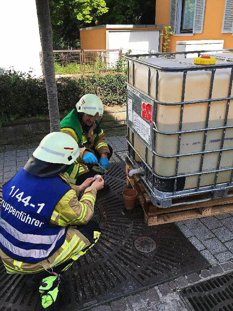 Gefahrgutalarm in Bad Krozinger Fußgängerzone - Badische Zeitung