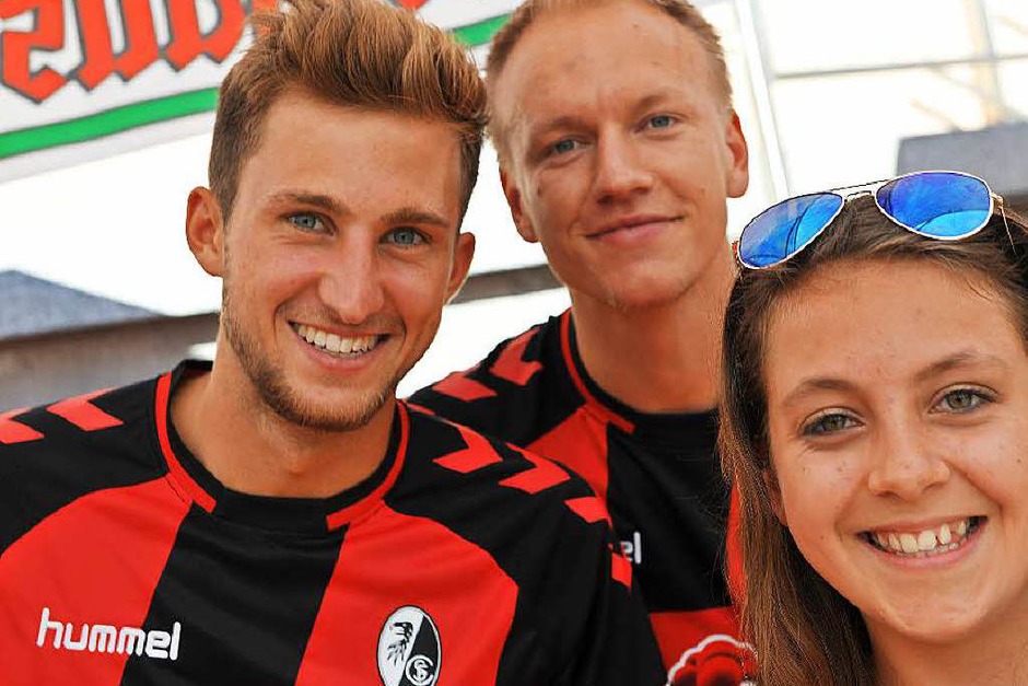 Fan- und Familientag in Rothaus. Mehr als 10.000 Besucher nutzten die Chance, die SC Stars hautnah zu erleben. (Foto: Wolfgang Scheu) Fan- und Familientag in Rothaus. Mehr als 10.000 Besucher nutzten die Chance, die SC Stars hautnah zu erleben. (Foto: Wolfgang Scheu)