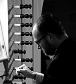 Organist Francesco Bongiorno in der Barockkirche St. Peter Organist Francesco Bongiorno in der Barockkirche St. Peter