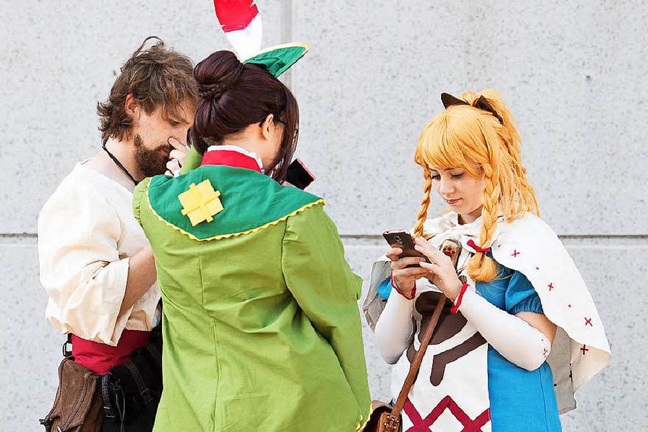 Cosplayer: Menschen, die Figuren aus Spielen spielen (Foto: dpa) Cosplayer: Menschen, die Figuren aus Spielen spielen (Foto: dpa)