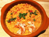 Dhal mit Tomaten und scharf gewürzten Garnelen Dhal mit Tomaten und scharf gewürzten Garnelen