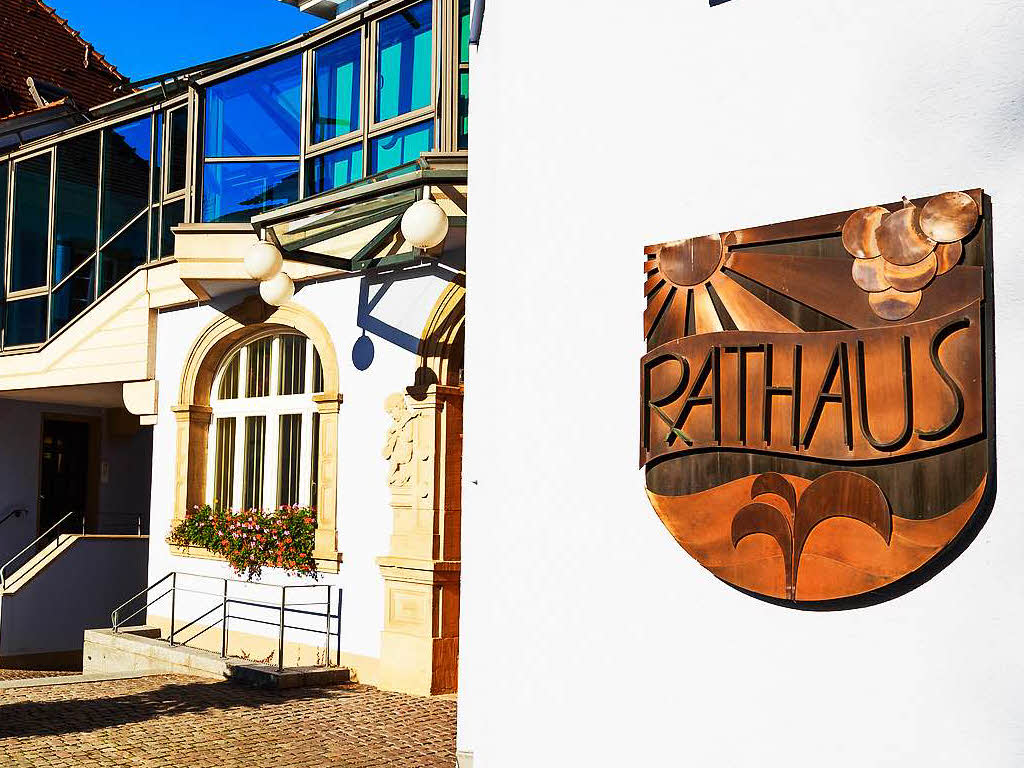 Veruntreuung: Stadt zeigt Mitarbeiterin des Bürgerbüros an - Badische Zeitung