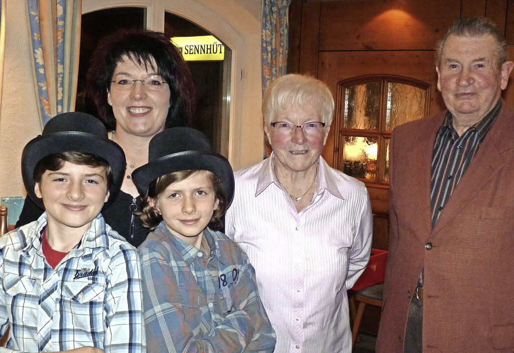 Fröhliche Unterhaltung beim Leseverein - Badische Zeitung