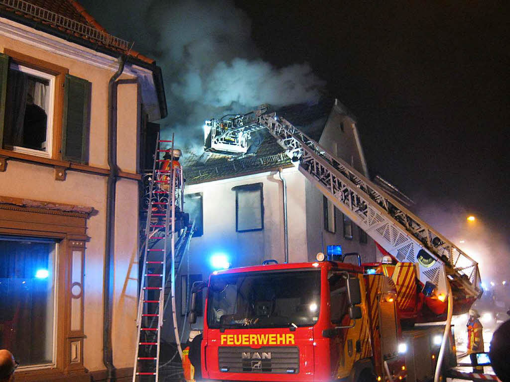 Ober- und Dachgeschoss in Wohnhaus in Kenzingen komplett ausgebrannt - Badische Zeitung