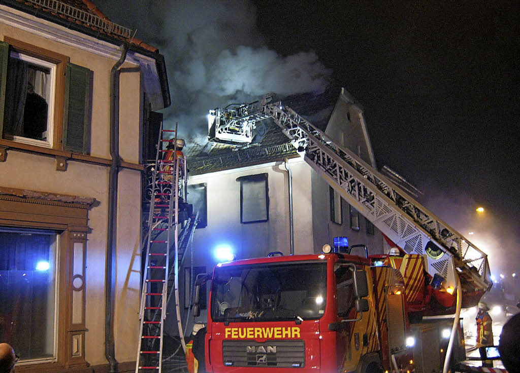 Ober- und Dachgeschoss in Wohnhaus in Kenzingen ausgebrannt - Badische Zeitung