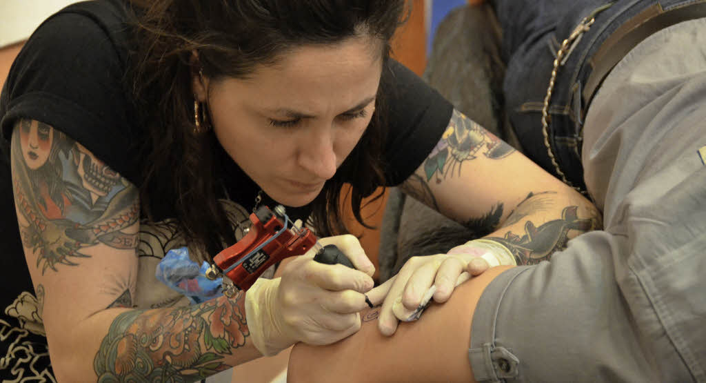 Im Zeichen von Nadel und Farbe - Badische Zeitung