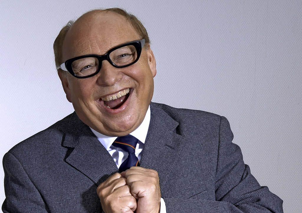 Gernot Hassknecht als Heinz Erhard im Kurhaus Bad Krozingen - Badische Zeitung