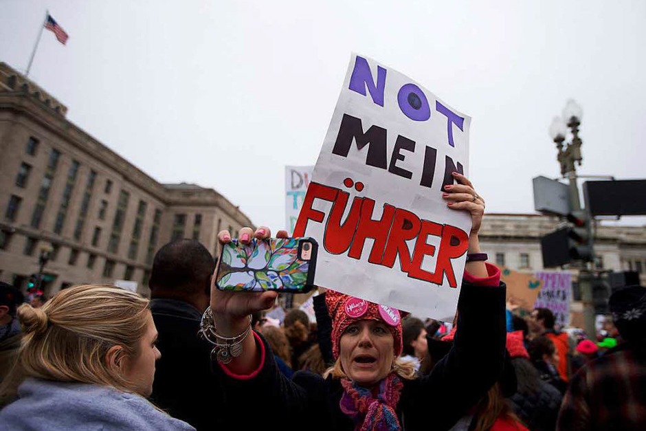 Los Angeles: „Nicht mein Führer“ (Foto: dpa) Los Angeles: „Nicht mein Führer“ (Foto: dpa)