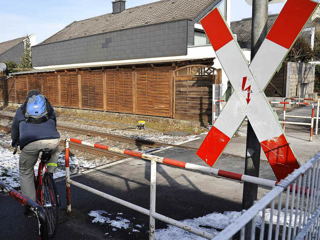 Nach dem Unfall: Ist der Bahnübergang zu gefährlich? - Badische Zeitung