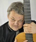 Roger Tristao Adao spielt "Musik der Beatles für klassische Gitarre" Roger Tristao Adao spielt "Musik der Beatles für klassische Gitarre"
