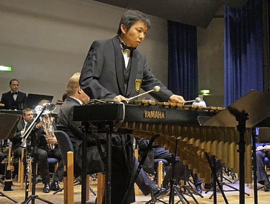 Die "netten Polizisten" begeistern ihr Publikum - Badische Zeitung