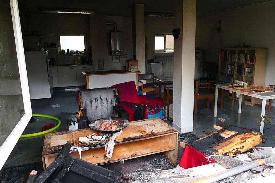 Die Wohnung, in der eine Außengruppe des betreuten Wohnens vom Haus Sinnighofen untergebracht ist, wurde total zerstört. (Foto: Hans-Peter Müller) Die Wohnung, in der eine Außengruppe des betreuten Wohnens vom Haus Sinnighofen untergebracht ist, wurde total zerstört. (Foto: Hans-Peter Müller)