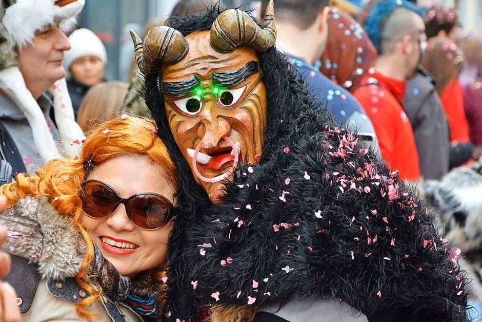 Abwechslungsreich, bunt und ausgelassen: der Lörracher Umzug 2017. (Foto: Barbara Ruda) Abwechslungsreich, bunt und ausgelassen: der Lörracher Umzug 2017. (Foto: Barbara Ruda)