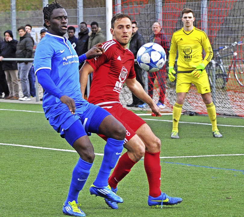 Andere Körpersprache der Neustädter Spieler Regio Fußball Badische