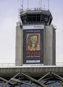 Riesenposter am Tower Riesenposter am Tower