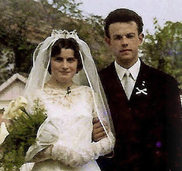 "Eigentlich haben wir zwei Hochzeitstage" "Eigentlich haben wir zwei Hochzeitstage"