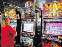 Glücksspielgesetz wird verschärft – doch viele Spielhallen dürfen vorerst bleiben Glücksspielgesetz wird verschärft – doch viele Spielhallen dürfen vorerst bleiben