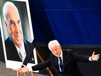 "Ich habe ihn geliebt." Bill Clinton über Helmut Kohl "Ich habe ihn geliebt." Bill Clinton über Helmut Kohl