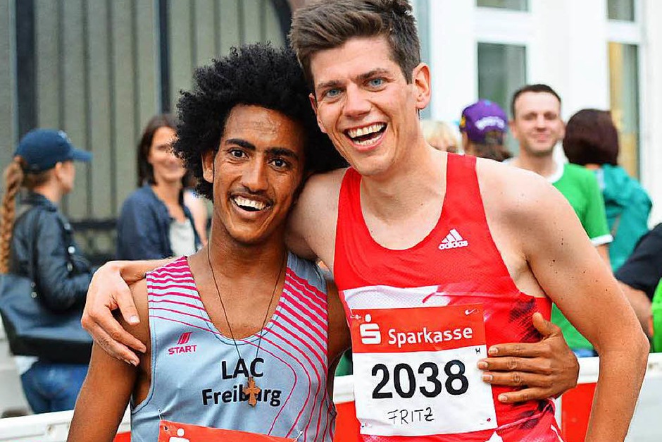 Eindrücke vom 9. Stadtlauf in Emmendingen. Den Hauptlauf über zehn Kilometer gewannen Fritz Koch aus Freiburg und Anja Röttinger aus Sexau (LAC Freiburg). (Foto: Karl-Hermann Murst) Eindrücke vom 9. Stadtlauf in Emmendingen. Den Hauptlauf über zehn Kilometer gewannen Fritz Koch aus Freiburg und Anja Röttinger aus Sexau (LAC Freiburg). (Foto: Karl-Hermann Murst)