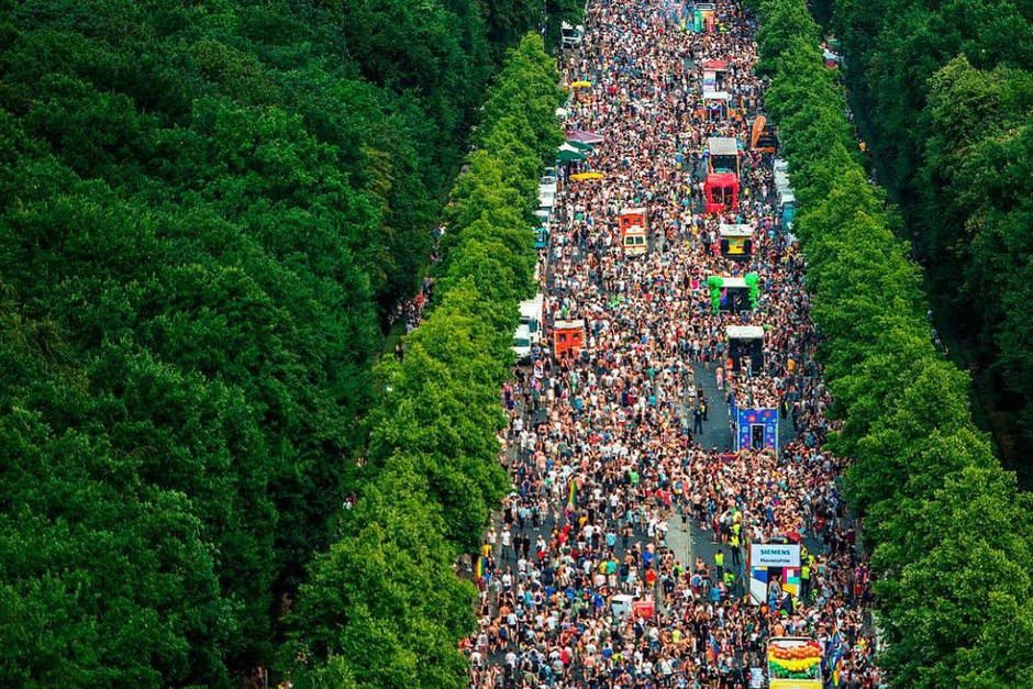 Christopher Street Day 2017 in Berlin (Foto: dpa) Christopher Street Day 2017 in Berlin (Foto: dpa)