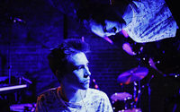 Jacob Collier und Becca Stevens im Lörracher Rosenfelspark Jacob Collier und Becca Stevens im Lörracher Rosenfelspark