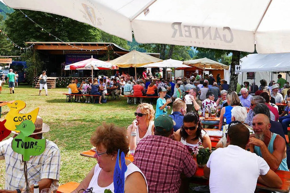 Ein gelungenes Fest mit tollem Programm und guter Verpflegung. (Foto: Horst Dauenhauer) Ein gelungenes Fest mit tollem Programm und guter Verpflegung. (Foto: Horst Dauenhauer)