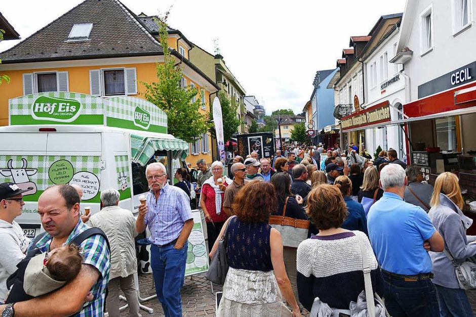 Die erste BZ Food Truck Meile in Bad Krozingen stieß auf eine riesige Resonanz. (Foto: Susanne Müller) Die erste BZ Food Truck Meile in Bad Krozingen stieß auf eine riesige Resonanz. (Foto: Susanne Müller)