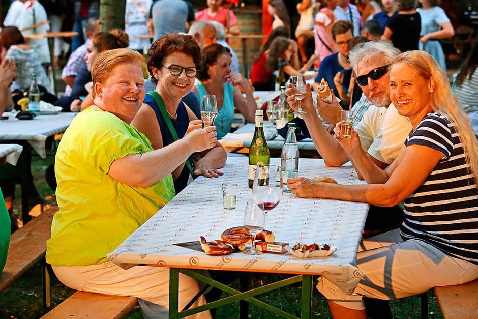 Impressionen vom Breisacher Weinfest (Foto: Hans-Peter Ziesmer) Impressionen vom Breisacher Weinfest (Foto: Hans-Peter Ziesmer)