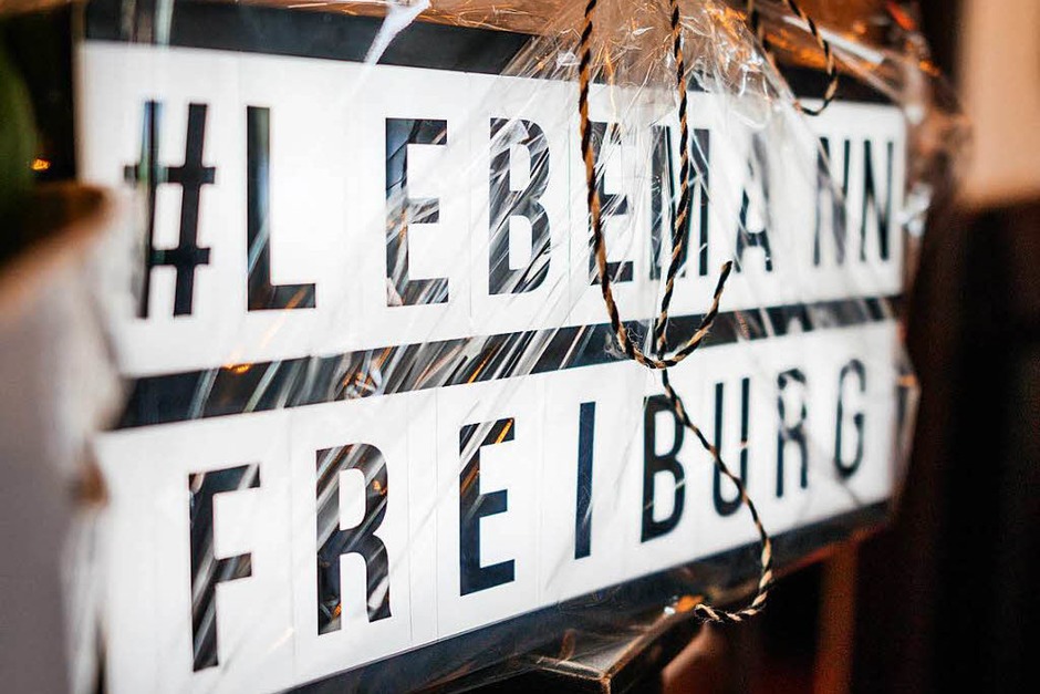 Am Freitag feierte die Bar "Lebemann" in der Habsburgerstraße Eröffnung. Es gab Cocktails und Wurstsalat. (Foto: FABIO TESTA) Am Freitag feierte die Bar "Lebemann" in der Habsburgerstraße Eröffnung. Es gab Cocktails und Wurstsalat. (Foto: FABIO TESTA)